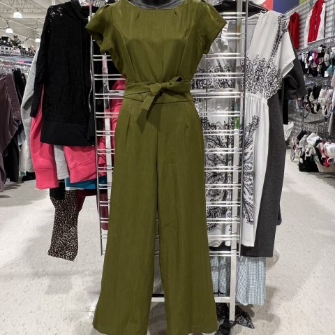 Khaki Green Utility Jumpsuit matching spring fashion trends
